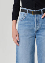 Load image into Gallery viewer, Ayla Raw Hem Cropped Jeans in Honour