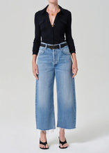 Load image into Gallery viewer, Ayla Raw Hem Cropped Jeans in Honour