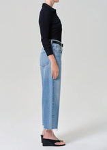Load image into Gallery viewer, Ayla Raw Hem Cropped Jeans in Honour
