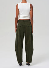 Load image into Gallery viewer, Flight Pant in Dogwood
