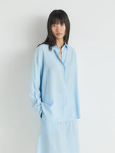 Load image into Gallery viewer, Nube Shirt in Sea