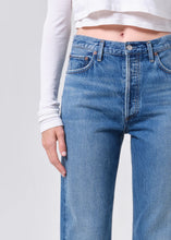 Load image into Gallery viewer, 90s Pinch Waist in Circulate
