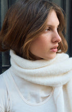 Load image into Gallery viewer, East Scarf in Pearl Melange