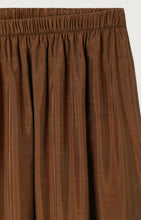 Load image into Gallery viewer, Renbay Skirt in Small Log