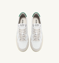 Load image into Gallery viewer, Medalist Low Top Trainers in Leather/ Suede White/ Amazon