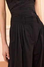 Load image into Gallery viewer, Luella Pleated Wool Pant in Noir