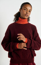 Load image into Gallery viewer, Vitow Sweater in Grenat Chine