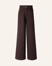 Load image into Gallery viewer, Dalt 5 Pocket Jeans in Coffea