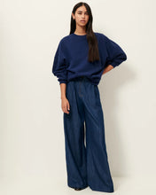 Load image into Gallery viewer, Chebbi Sweatshirt in Blazer Blue