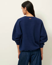 Load image into Gallery viewer, Chebbi Sweatshirt in Blazer Blue