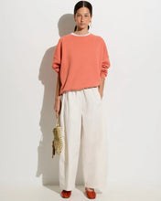 Load image into Gallery viewer, Chebbi Sweatshirt in Guava