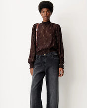 Load image into Gallery viewer, Duchess Smocked Blouse in Coffea Domiu