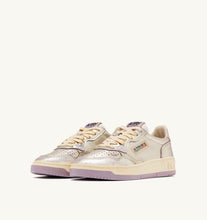 Load image into Gallery viewer, Super Vintage Low Top Trainers in Platinum & Lilac Leather