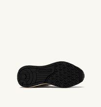 Load image into Gallery viewer, Reelwind Low Top Trainers in Nylon/ Crack White Tundra