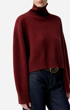 Load image into Gallery viewer, Ballerine Jumper in Rouge

