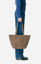 Load image into Gallery viewer, Small Calf Leather Daily Tote in Taupe
