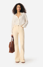 Load image into Gallery viewer, Druyat Shirt in Ecru
