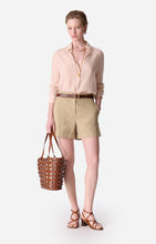 Load image into Gallery viewer, Druyat Blouse in Quartz

