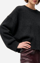 Load image into Gallery viewer, Fortuna Sweater in Anthracite
