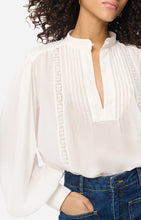 Load image into Gallery viewer, Gania Blouse in White
