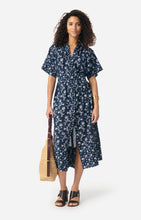 Load image into Gallery viewer, Giao Dress in Black
