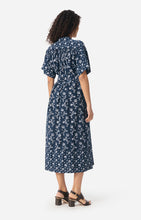Load image into Gallery viewer, Giao Dress in Black
