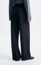 Load image into Gallery viewer, Horea Trousers in Black
