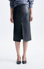 Load image into Gallery viewer, Felindra Skirt in Noir
