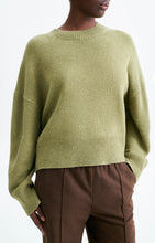 Load image into Gallery viewer, Hinde Jumper in Matcha
