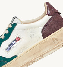 Load image into Gallery viewer, Super Vintage Low Top Trainers in White/Leather/Aubergine/Petrol
