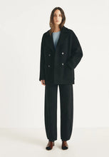 Load image into Gallery viewer, Severin Jacket in Noir
