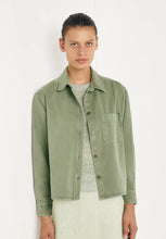 Load image into Gallery viewer, Connils Jacket in Liquen
