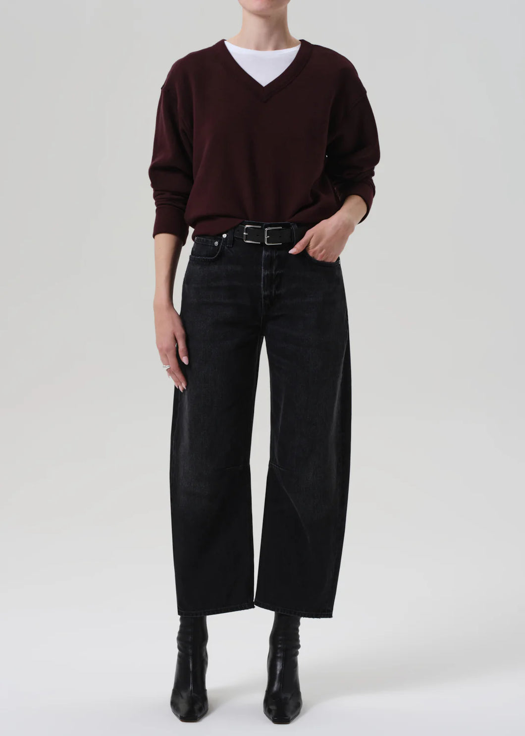Miro Barrel Leg Jeans in Raine