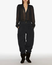 Load image into Gallery viewer, Noeline Top in Black
