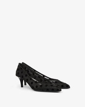 Load image into Gallery viewer, Peleo Pumps in Black
