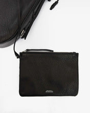 Load image into Gallery viewer, Bolton Hobo Shoulder Bag in Black
