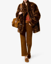 Load image into Gallery viewer, Jya Coat in Brown
