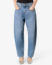 Load image into Gallery viewer, Oriane Pants in Light Blue
