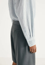Load image into Gallery viewer, Lubna Shirt in Sea
