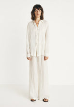 Load image into Gallery viewer, Caleta Shirt in Alabaster
