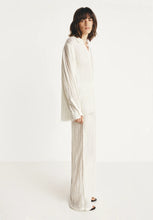Load image into Gallery viewer, Caleta Shirt in Alabaster
