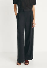 Load image into Gallery viewer, Rhone Trousers in Black
