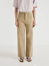 Load image into Gallery viewer, Hazel Pants in Sesamo
