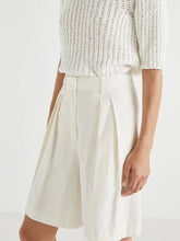 Load image into Gallery viewer, Avon Shorts in Pearly
