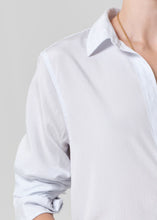 Load image into Gallery viewer, Avni Slim Shirt in Blue Micro Stripe
