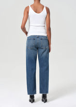 Load image into Gallery viewer, 90's Jean in Bounty
