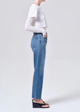 Load image into Gallery viewer, 90s Pinch Waist in Circulate
