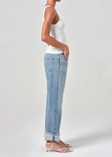 Load image into Gallery viewer, Fran Jean in Reign
