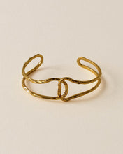 Load image into Gallery viewer, Areora Bracelet in Dore
