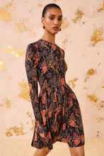 Load image into Gallery viewer, Bendetta Jersey Long Sleeve Midi Dress
